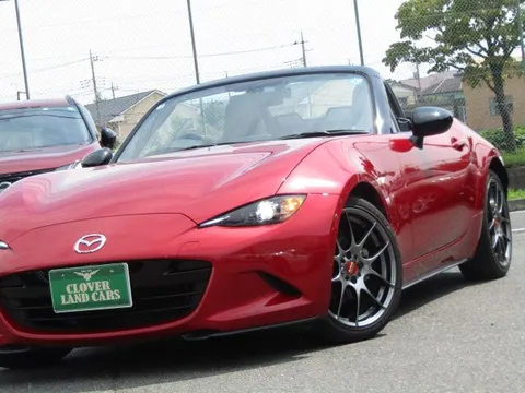 Mazda MX-5 (Roadster)