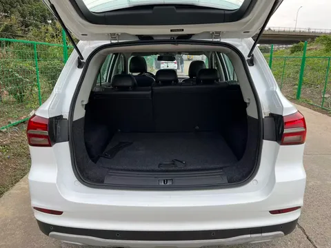 Roewe RX5