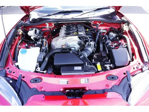 Mazda MX-5 (Roadster)