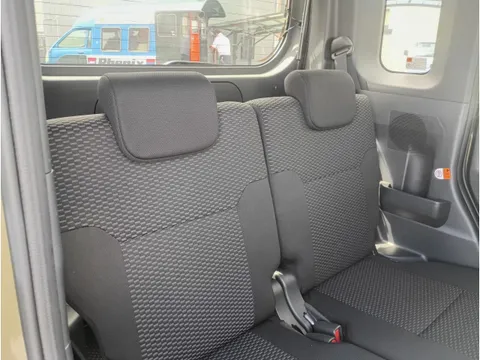 Toyota Pixis Mega