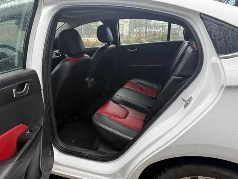 Chery Arrizo 5