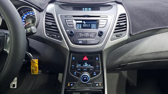 Hyundai Elantra (Avante)
