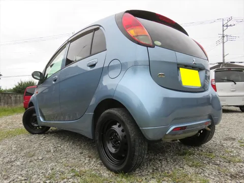Mitsubishi I