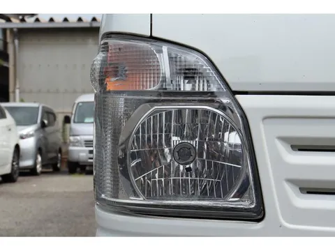 Mazda Scrum Truck