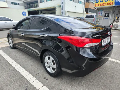 Hyundai Elantra (Avante)