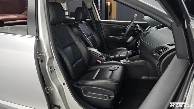 Renault SM3