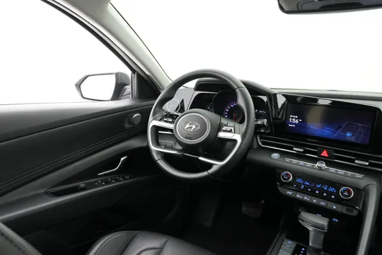 Hyundai Elantra (Avante)