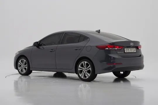 Hyundai Elantra (Avante)