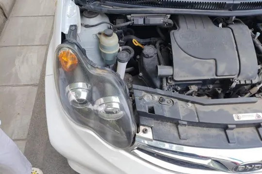 BYD F0
