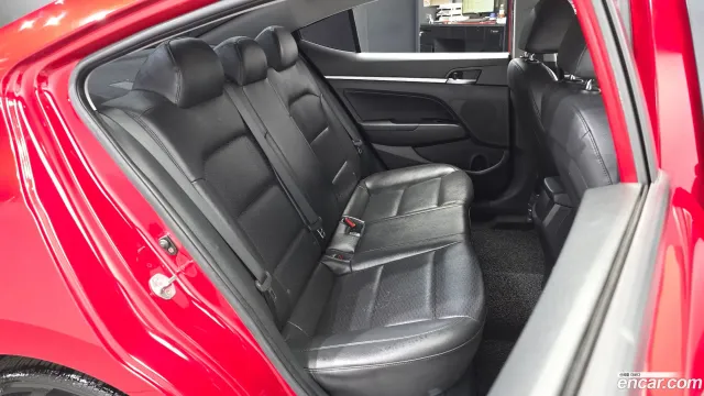 Hyundai Elantra (Avante)
