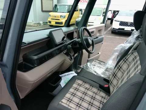 Honda N-BOX Joy