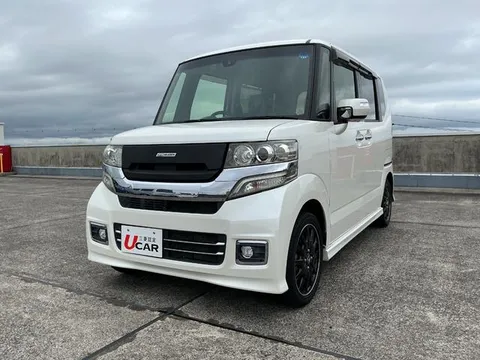 Honda N-BOX Custom