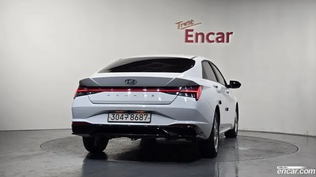 Hyundai Elantra (Avante)