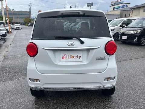 Daihatsu Cast