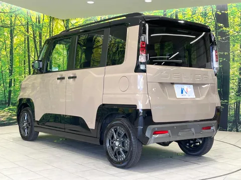 Mitsubishi Delica Mini
