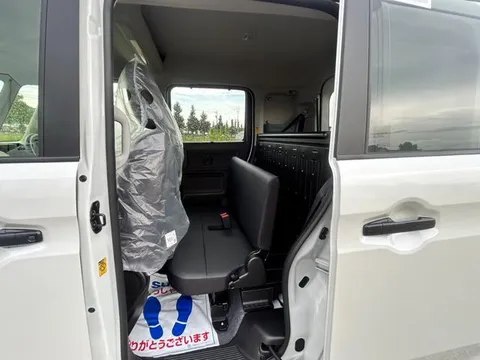 Suzuki Spacia Base
