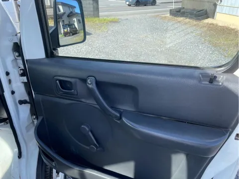 Mazda Scrum Truck