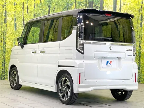 Suzuki Spacia Custom