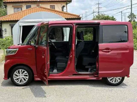 Suzuki Spacia Custom