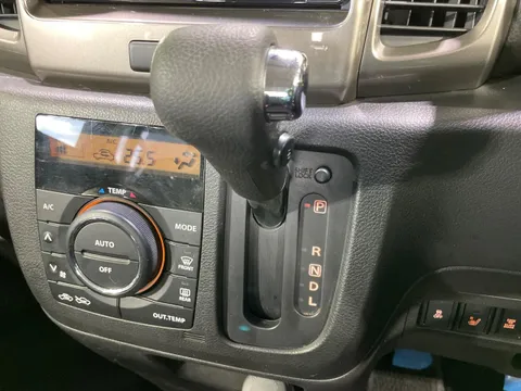 Suzuki Spacia Custom Z