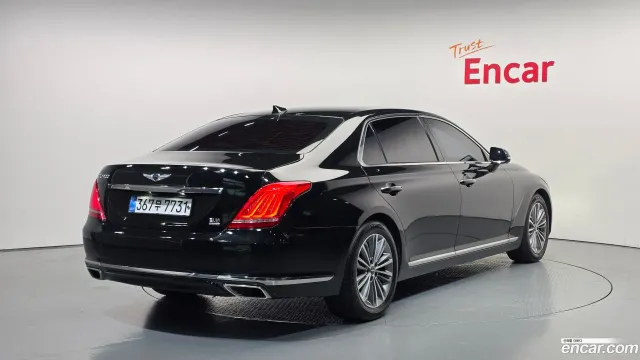 Genesis G90 (EQ900)