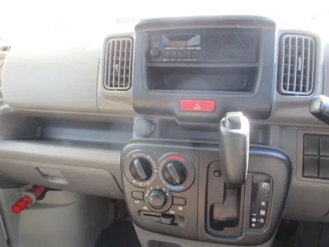 Nissan Clipper