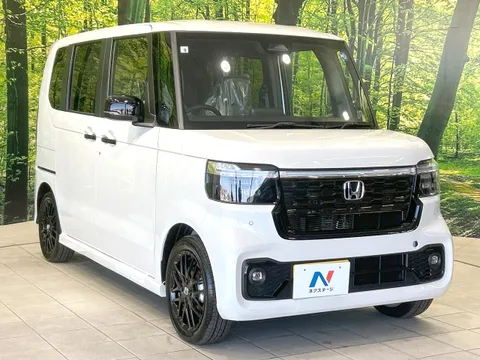 Honda N-BOX Custom