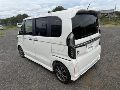 Honda N-BOX Custom