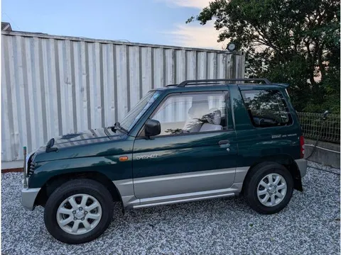 Mitsubishi Pajero Mini
