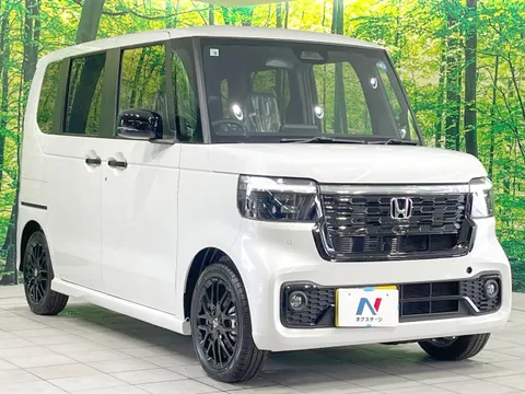 Honda N-BOX Custom