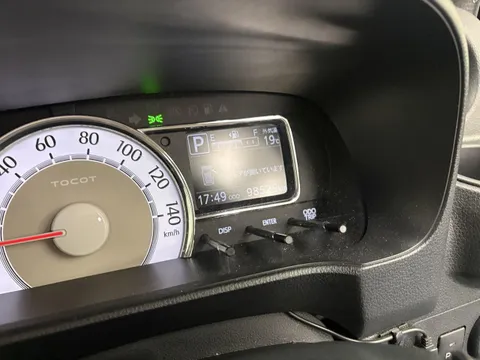 Daihatsu Mira Tocot
