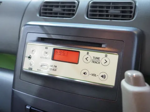 Toyota Pixis Space