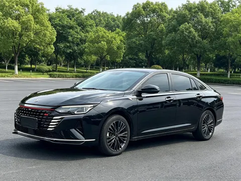 Dongfeng Shine Max (Yixuan Max)