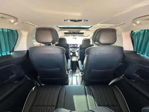 Roewe iMAX8