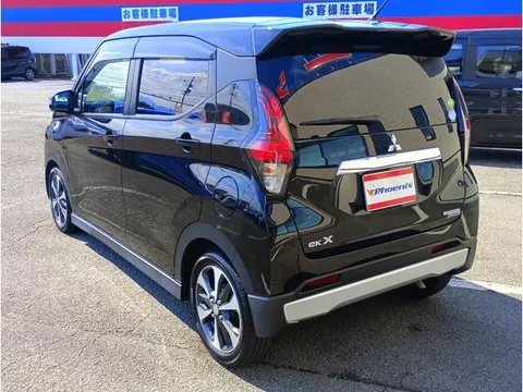 Mitsubishi eK X