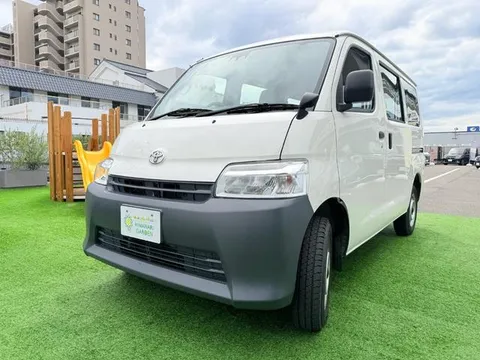 Toyota TownAce Van