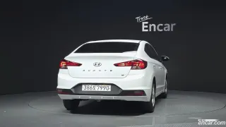 Hyundai Elantra (Avante)