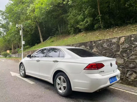 Volkswagen Lamando