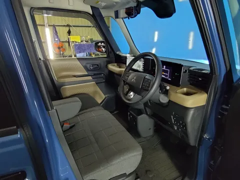 Mitsubishi Delica Mini