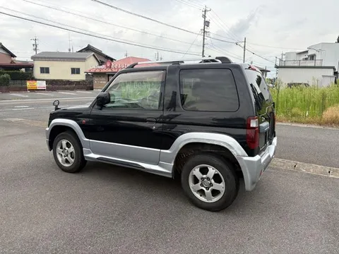 Mitsubishi Pajero Mini
