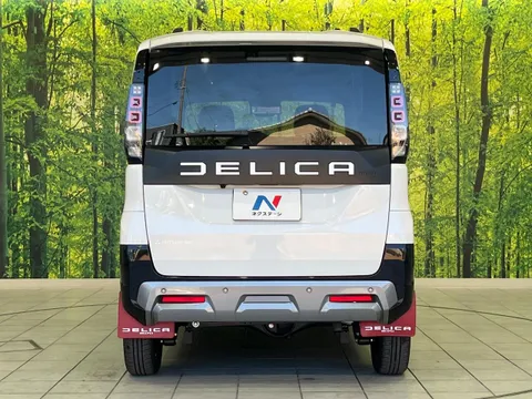 Mitsubishi Delica Mini