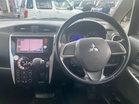 Mitsubishi eK Custom