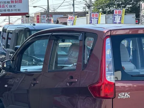 Mitsubishi eK Wagon