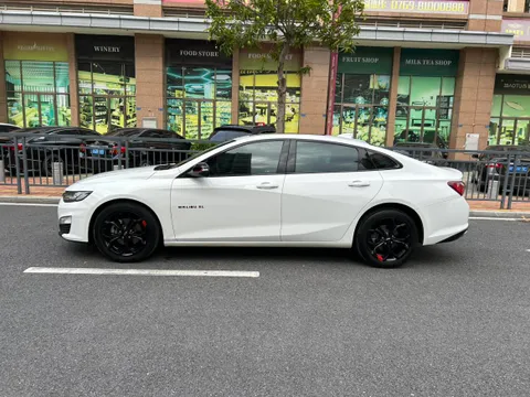 Chevrolet Malibu XL