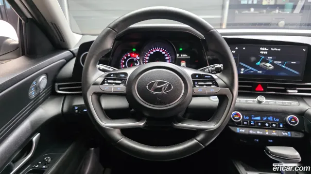 Hyundai Elantra (Avante)