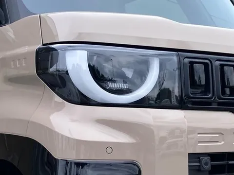 Mitsubishi Delica Mini