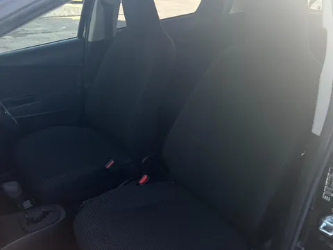 Toyota Yaris (Vitz)