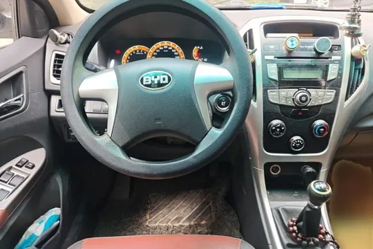 BYD F3