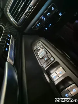 Genesis G90 (EQ900)