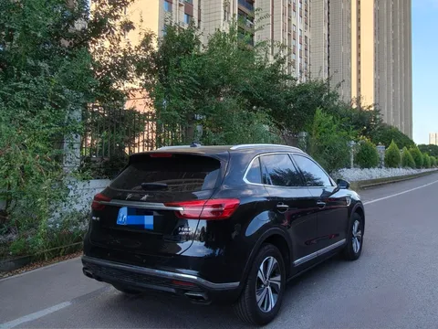 Hongqi HS5